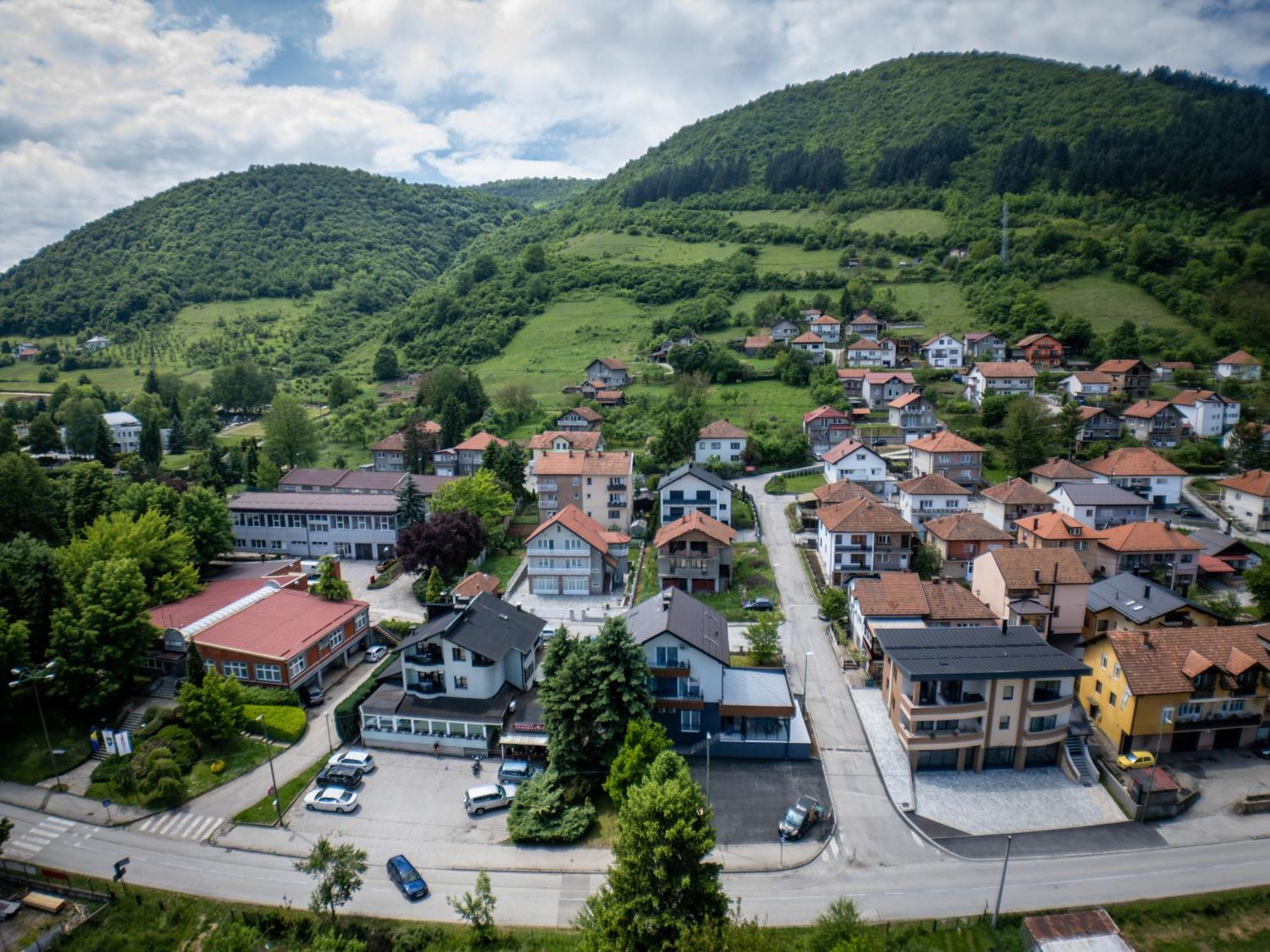 Sunny Corner Apartments Високо Экстерьер фото