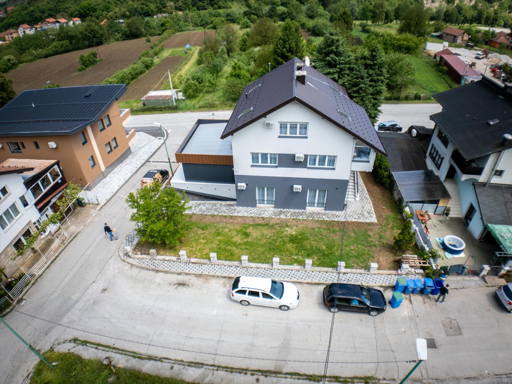 Sunny Corner Apartments Високо Экстерьер фото