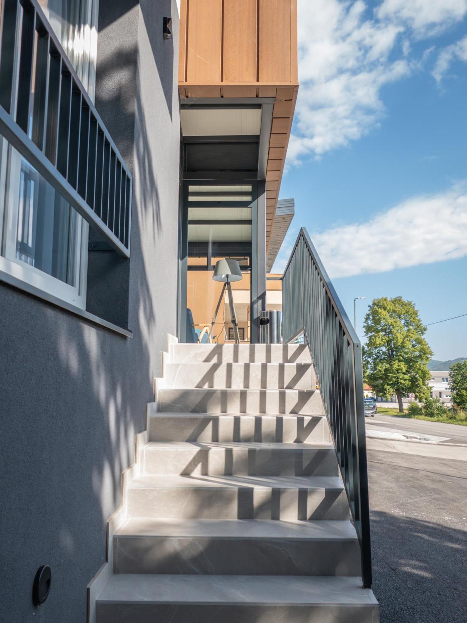 Sunny Corner Apartments Високо Экстерьер фото