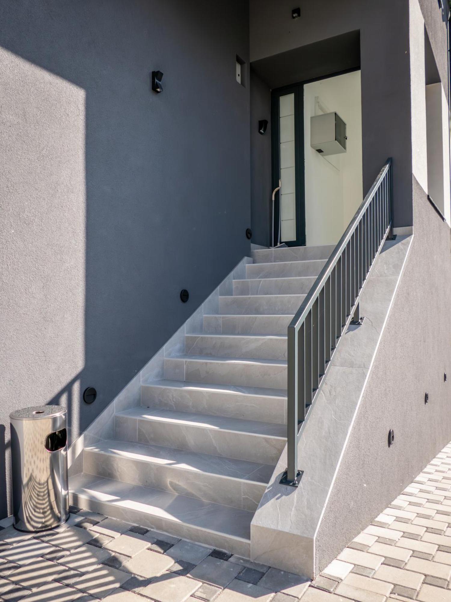 Sunny Corner Apartments Високо Экстерьер фото