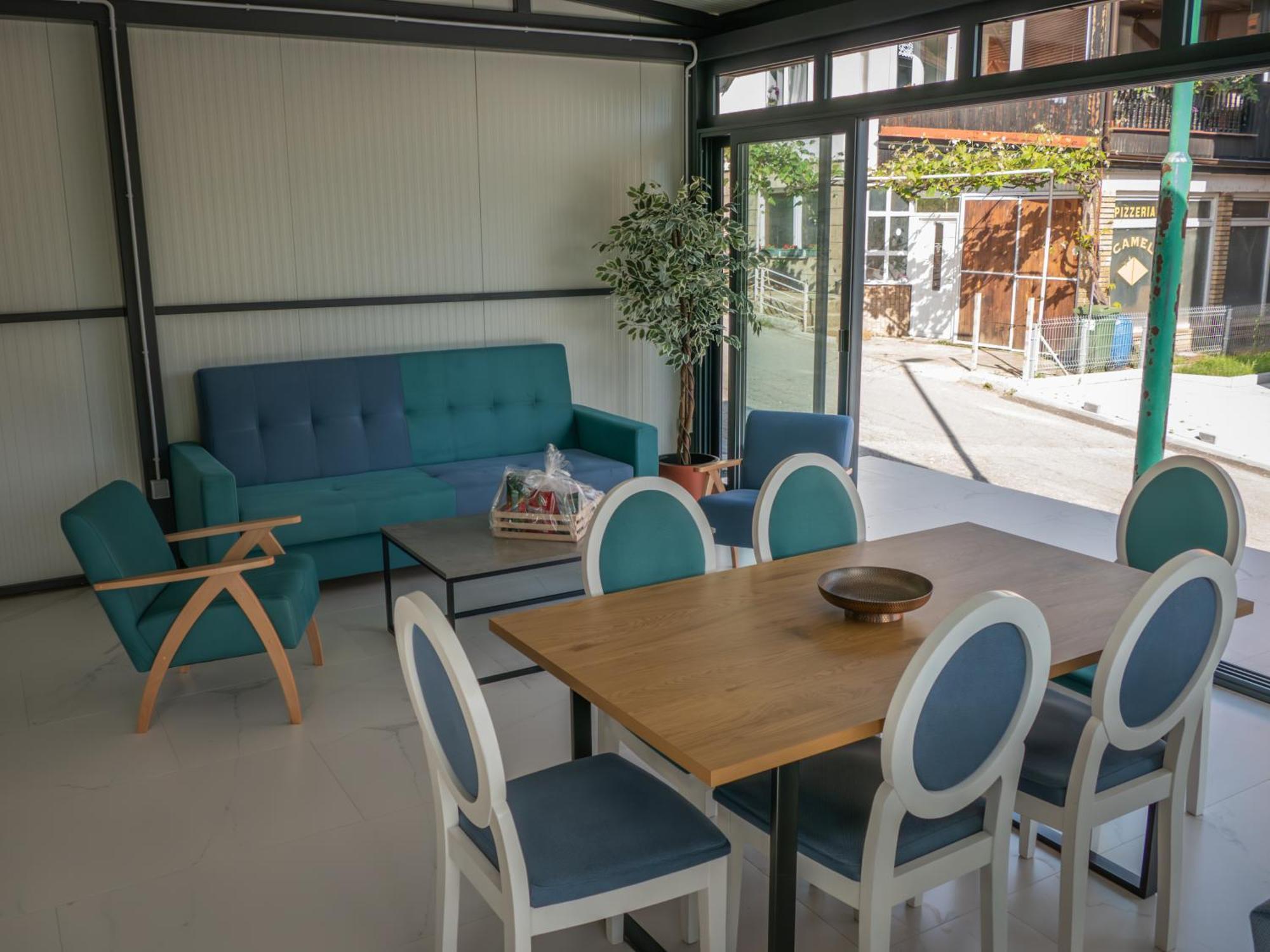 Sunny Corner Apartments Високо Экстерьер фото