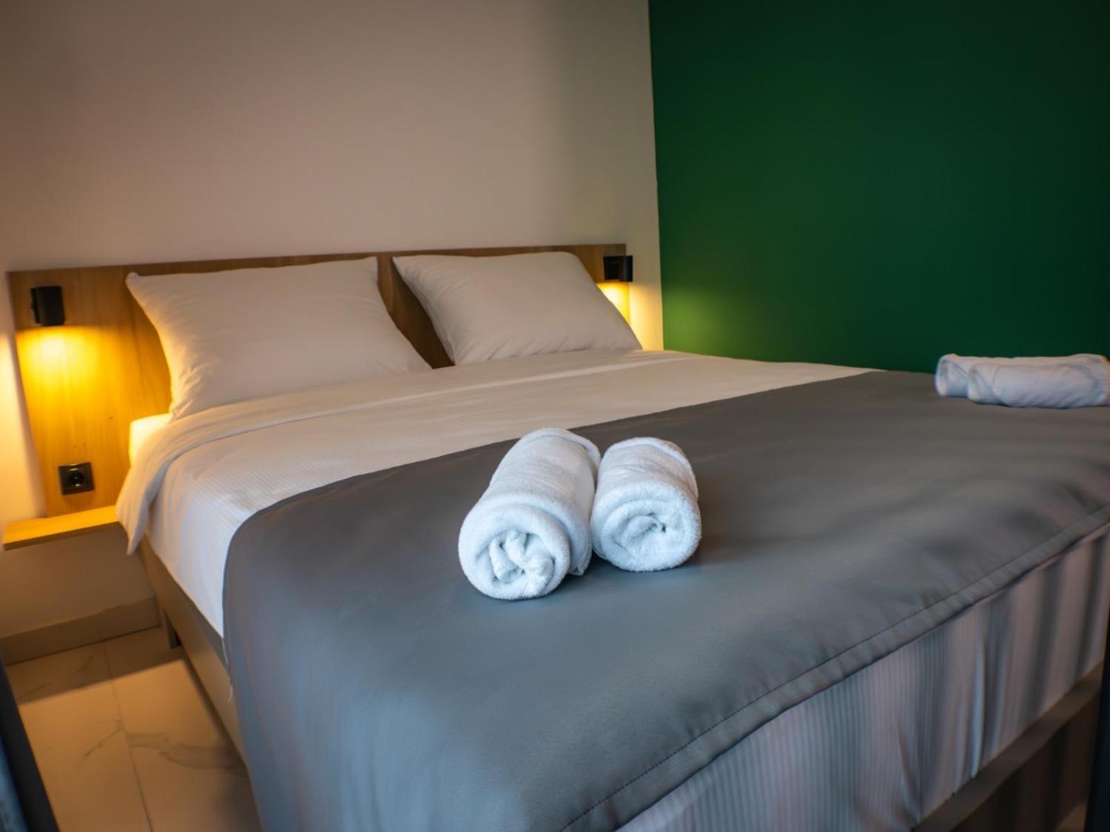 Sunny Corner Apartments Високо Экстерьер фото