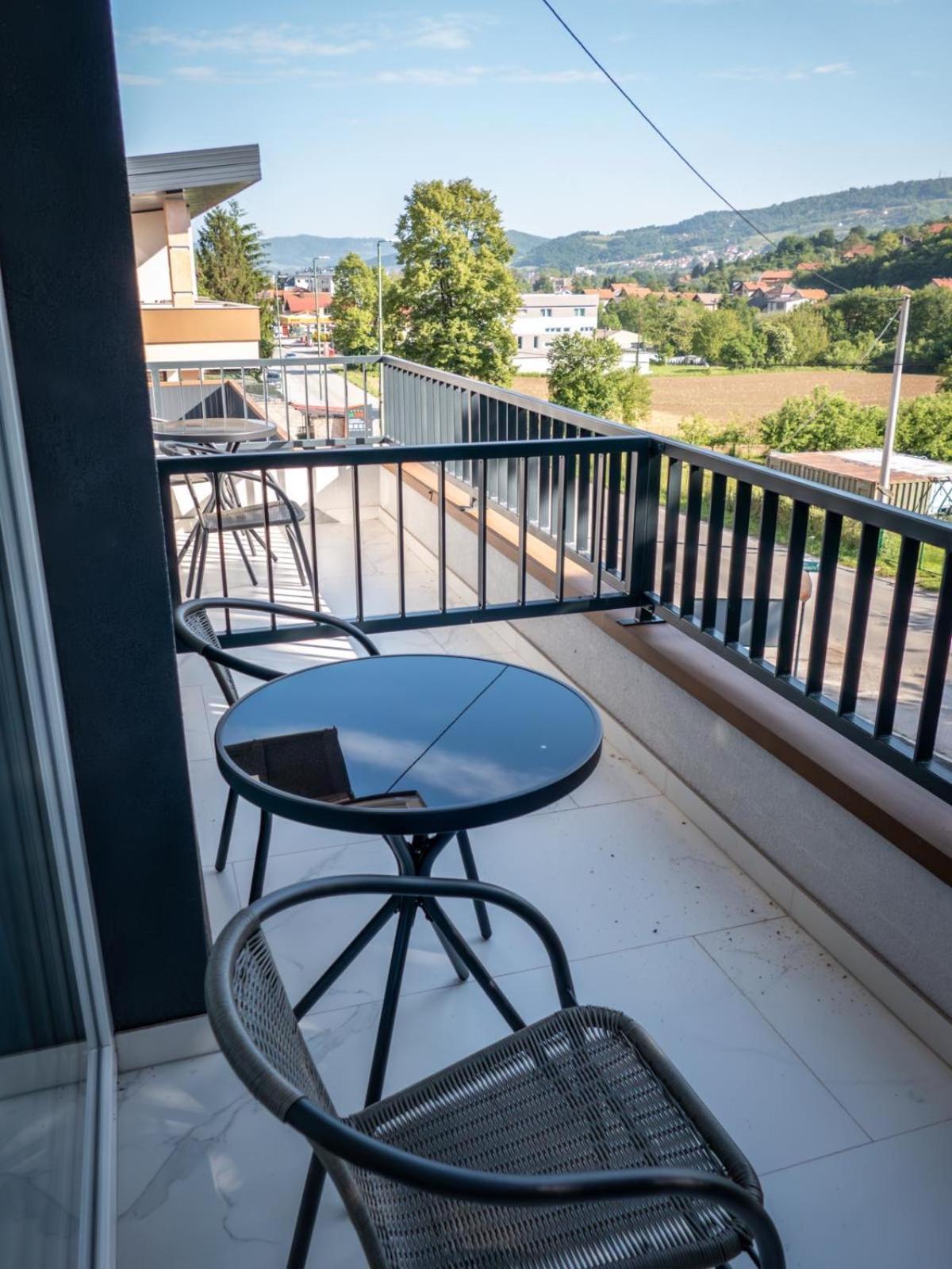 Sunny Corner Apartments Високо Экстерьер фото