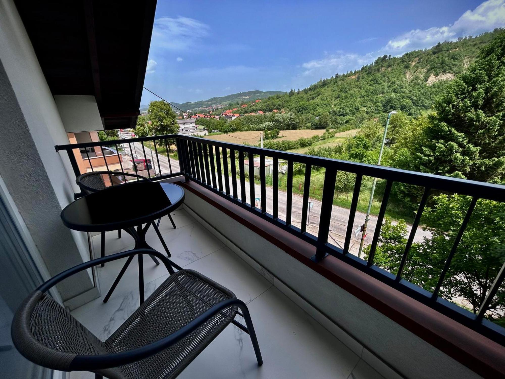 Sunny Corner Apartments Високо Экстерьер фото